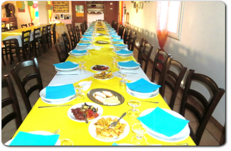 "Agriturismo Pentuma" Fattoria Didattica accreditata dalla Regione Sardegna, Località Sassu Altu Chiaramonti (SS). Dove mangiare e Dove dormire, Turismo Costa nord Occidentale Sardegna.  Agriturismo Pentuma 6 appartamenti indipendenti e un'ampia Sala Ristoro, e una veranda esterna per pranzi e cene all'aperto.