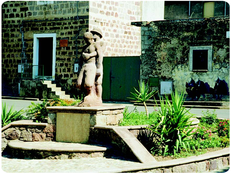 Allai il monumento ai caduti