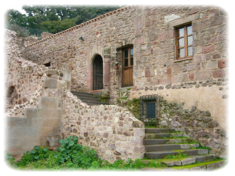 Busachi complesso architettonico monumentale Cullegiu ex convento dei gesuiti gradinata