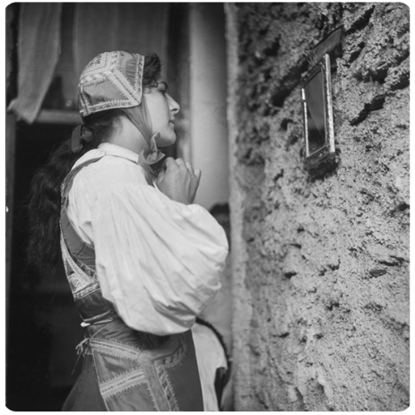 Desulo, Festa della Madonna della neve, agosto 1956, Abbigliamento tradizionale della Sardegna.