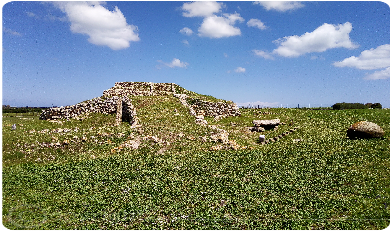 Tempio Altare Monte d'Accodi Sassari, informazioni storiche e turistiche, come arrivare dove andare.