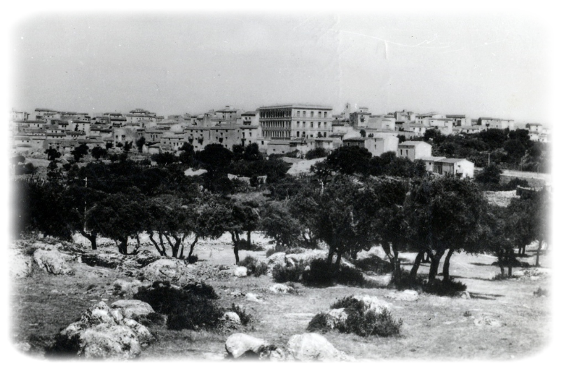 Immagine d'epoca panorama di Luras.