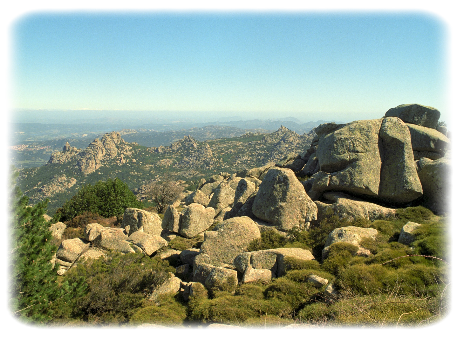 Panorama verso Luras, informazioni Turistiche e Storiche sul comune di Luras in provincia di Olbia Tempio