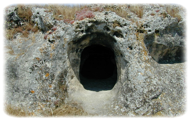 Necropoli di Puttu Codinu Villanova Monteleone informazioni turistiche e curiosità.