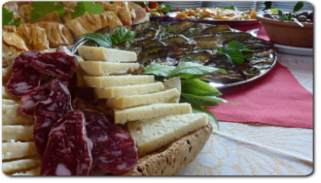 Cucina Tipica Sarda, piatti tipici sardi, dove mangiare nel Sassarese, ristoranti, agriturismi, b&b e Hotel Provincia di Sassari. Turismo Sassari e provincia.