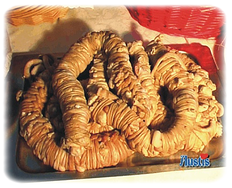 Austis informazioni turistiche e curiosità, enogastronomia ad Austisi, dove mangiare ad Austis, dove dormire ad Austis. Austis informazioni turistiche e curiosità, enogastronomia ad Austisi, dove mangiare ad Austis, dove dormire ad Austis.