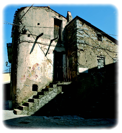 Ovodda, Vecchie case del centro storico.